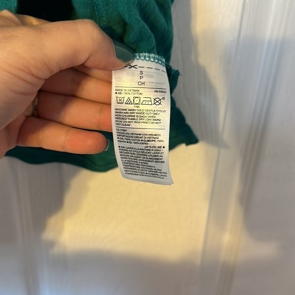 OLD Navy womens pineapple tank top; size small - Picture 4 of 5